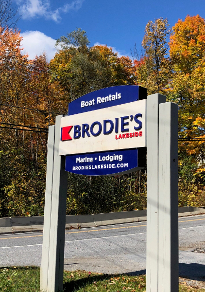 Brodie's Lakeside sign